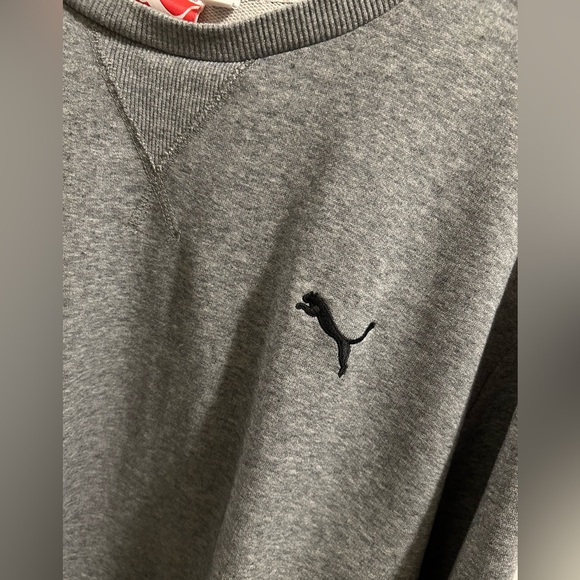 Puma crew neck sweatshirt - Picture 2 of 5